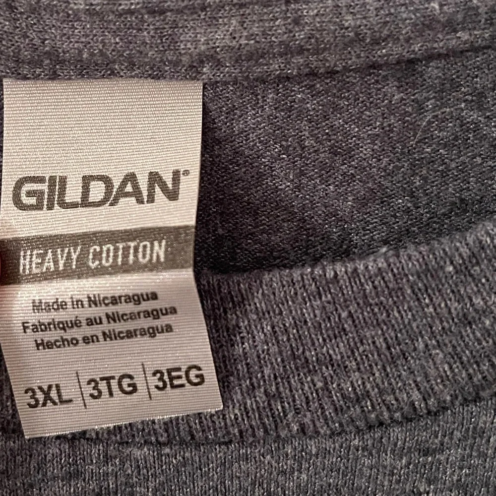 3X Gildan Gray Long Sleeve Tee with Colorful Graphic - Picture 4 of 5
